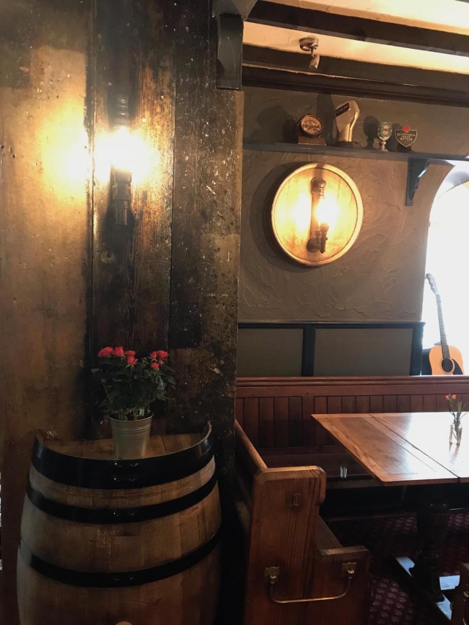 Cottage Inn ลินตัน ภายนอก รูปภาพ
